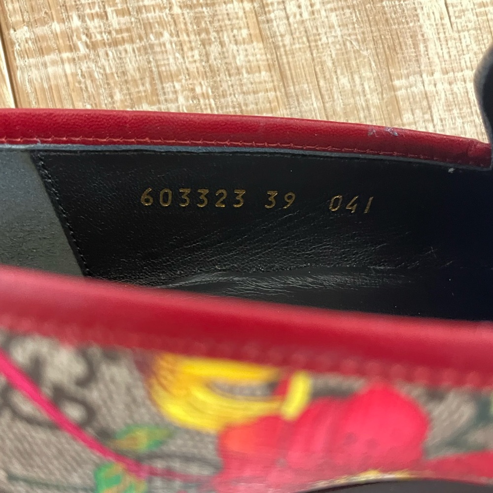 Gucci Floral Princetown Loafer - Picture 4 of 6